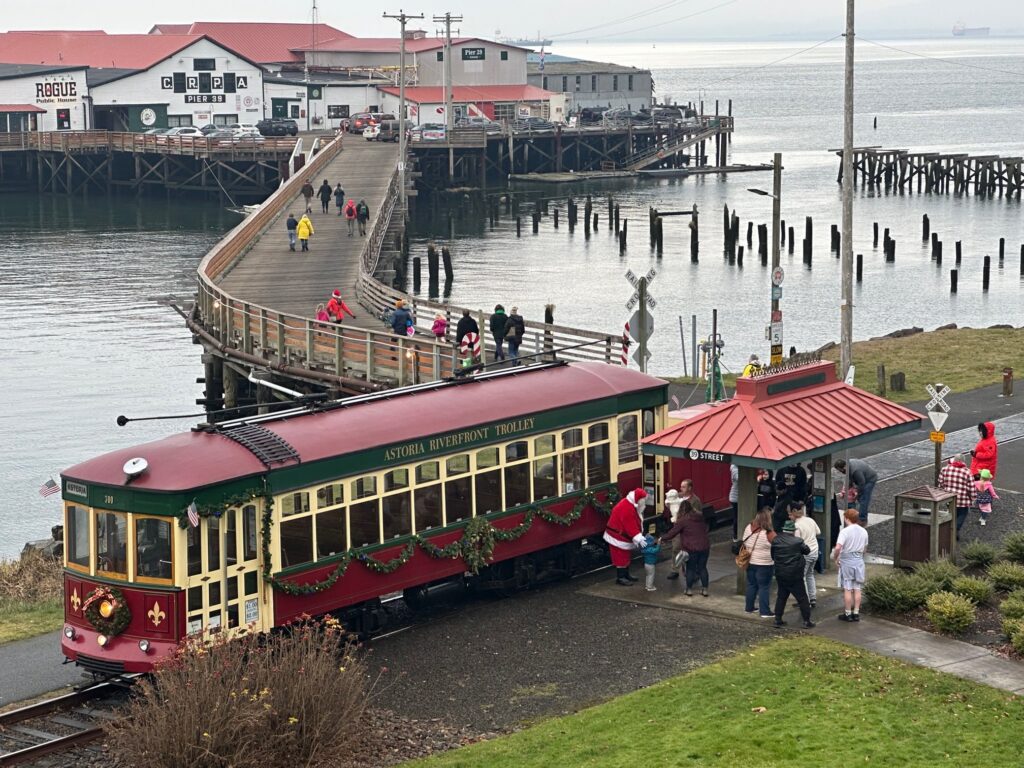 Astoria Trolley 