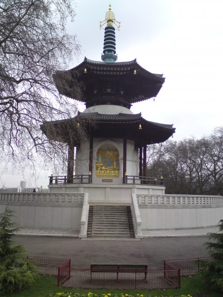 12 Hidden Places in London: Peace Pagoda, Battersea Park